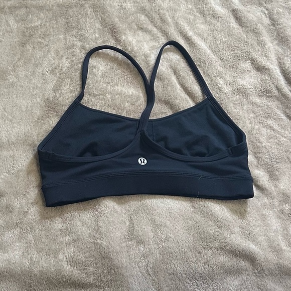 Flow Y Bra - Picture 2 of 2